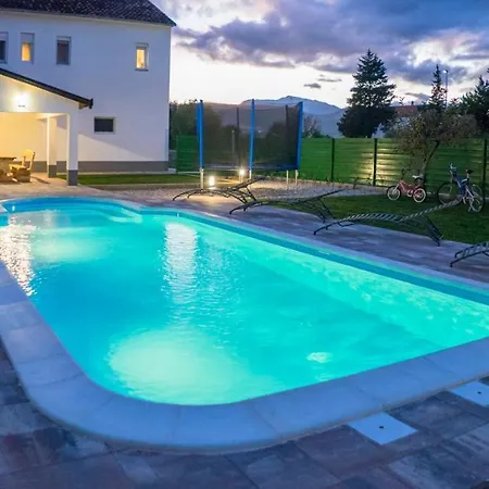Vila House Petra - - Makarska Imotski